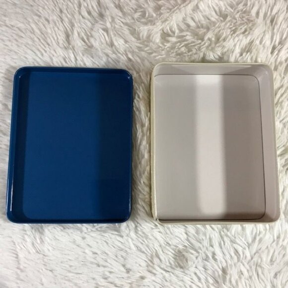 Set of 2 Vintage Coca-Cola 'Realm of Fancy to Reality' + Simplicity Fashion Tins - Picture 13 of 16